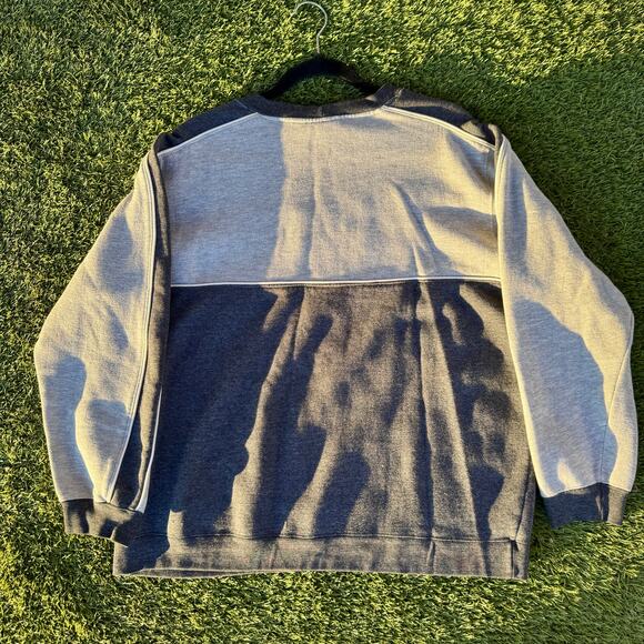 2002 Pooh 100 Acre Collection Two Toned Grey Embroidered POOH Varsity Crewneck - Picture 6 of 6